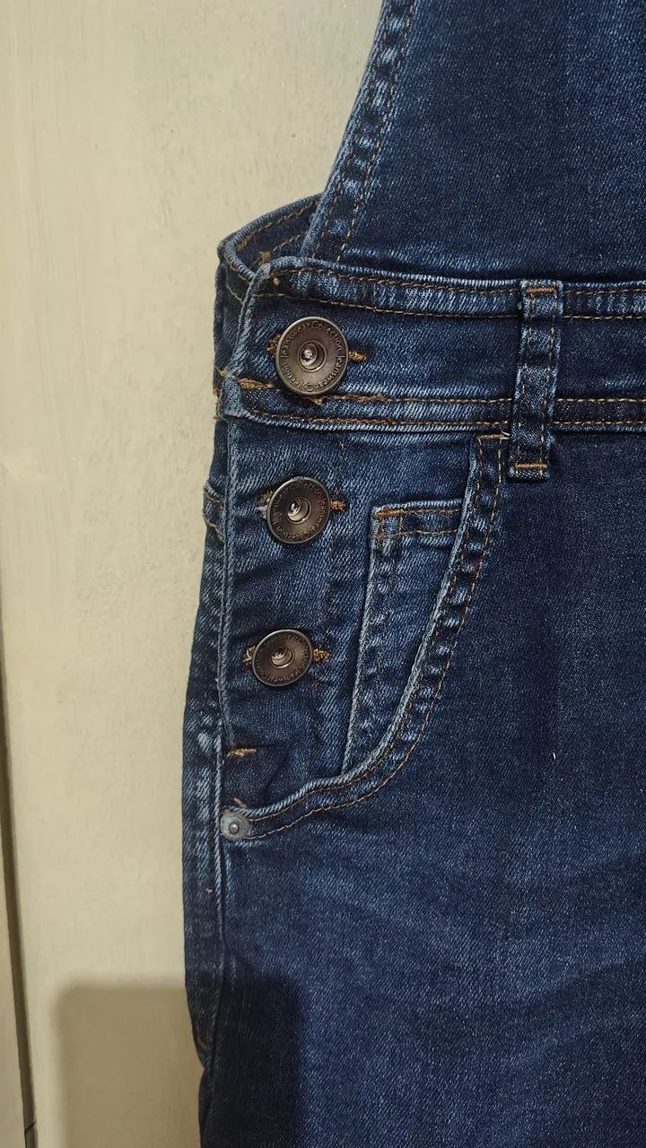 Macacão Jeans tamanho tamanho 42 - Foto 3