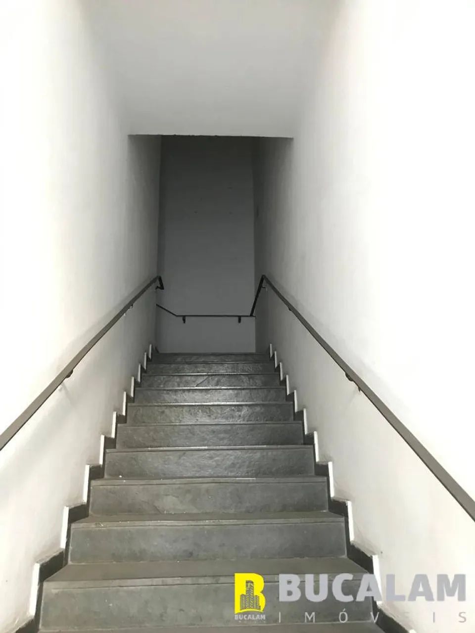SALA COMERCIAL PARA LOCAÇÃO NO CENTRO DE TABOÃO DA SERRA!!! - Foto 3