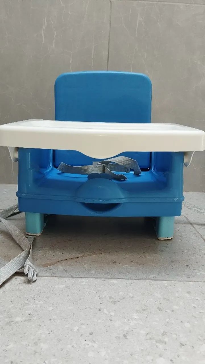 Cadeira de Bebê para usar nas Refeições  - Foto 3
