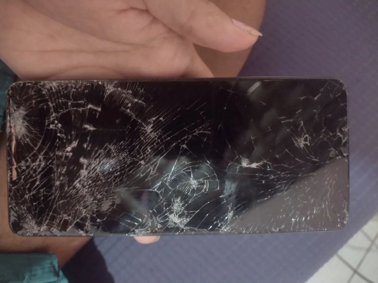 Celular moto g24 apenas o display não tá funcionando 
