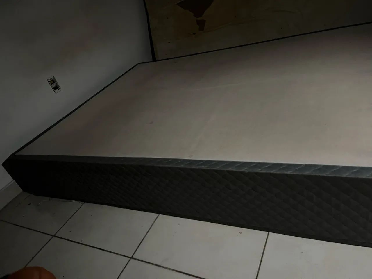 Cama box base 