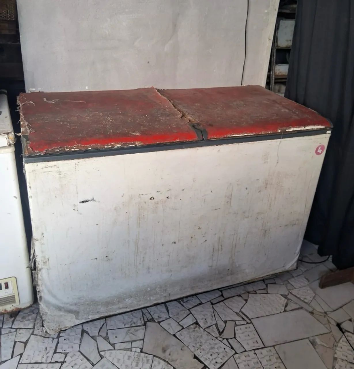 Freezer grande funcionamento perfeitamente!  - Foto 2