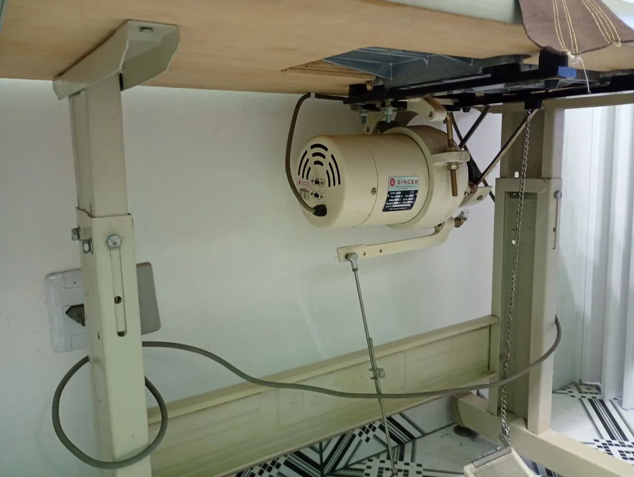 Máquina de costura industrial  - Foto 4