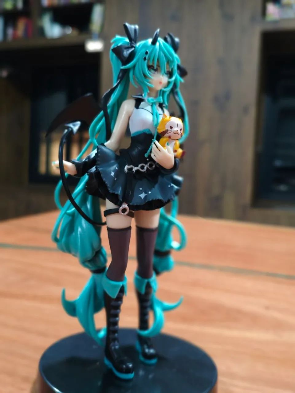 Figure da Hatsune Miku similar a devil ver. - Foto 4