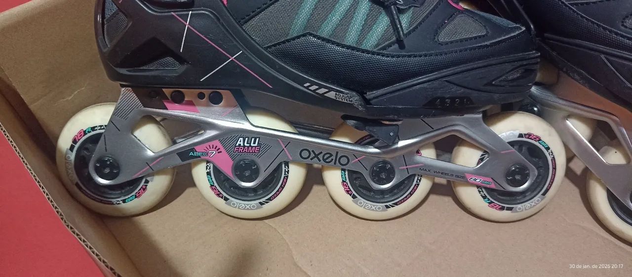 Vendo  roller semi novo tamanho do 35 ao 38 usado poucas vezes retirar no cic *  - Foto 4