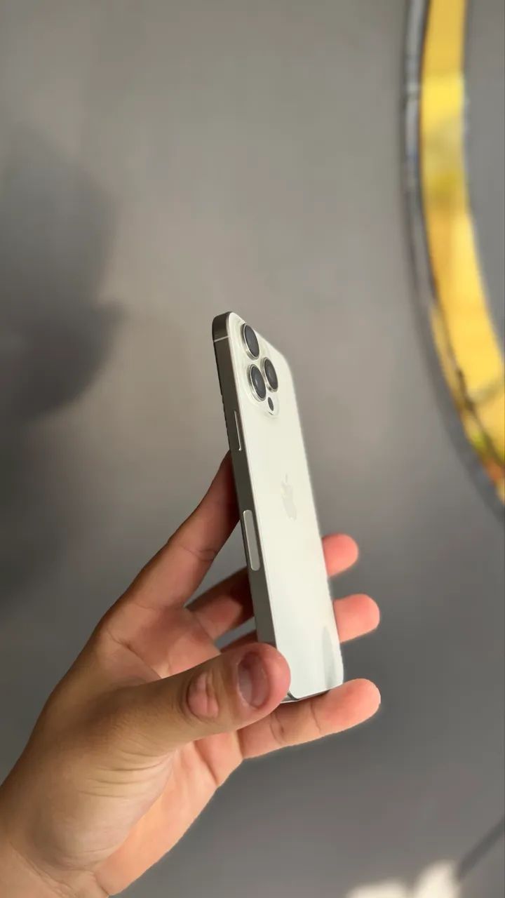 iPhone 15 Pro Max 256gb em perfeito estado  - Foto 2