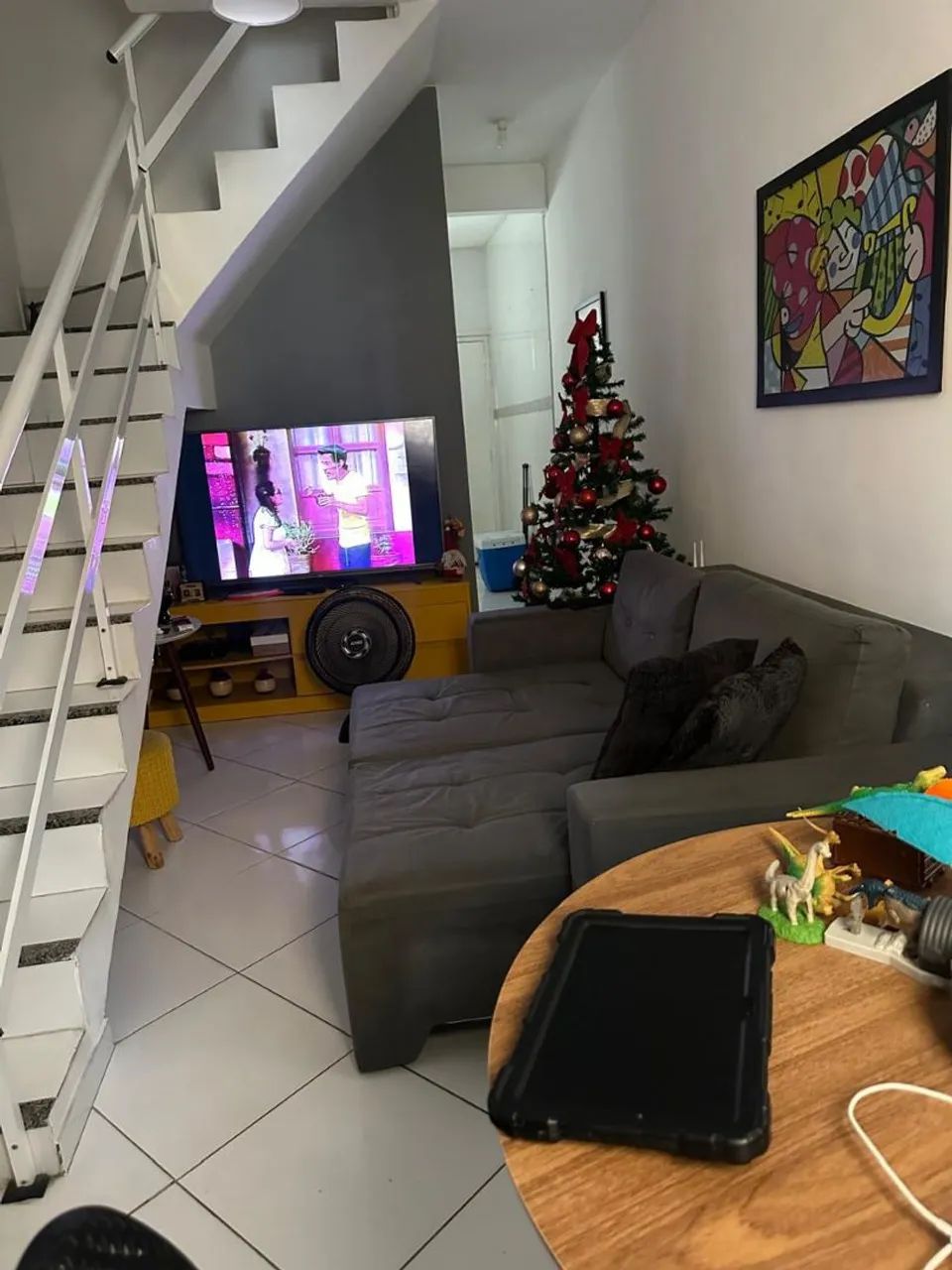 EXCELENTE casa com 2 andares, 2 quartos- Repasso financiamento da Caixa Econômica. - Foto 2