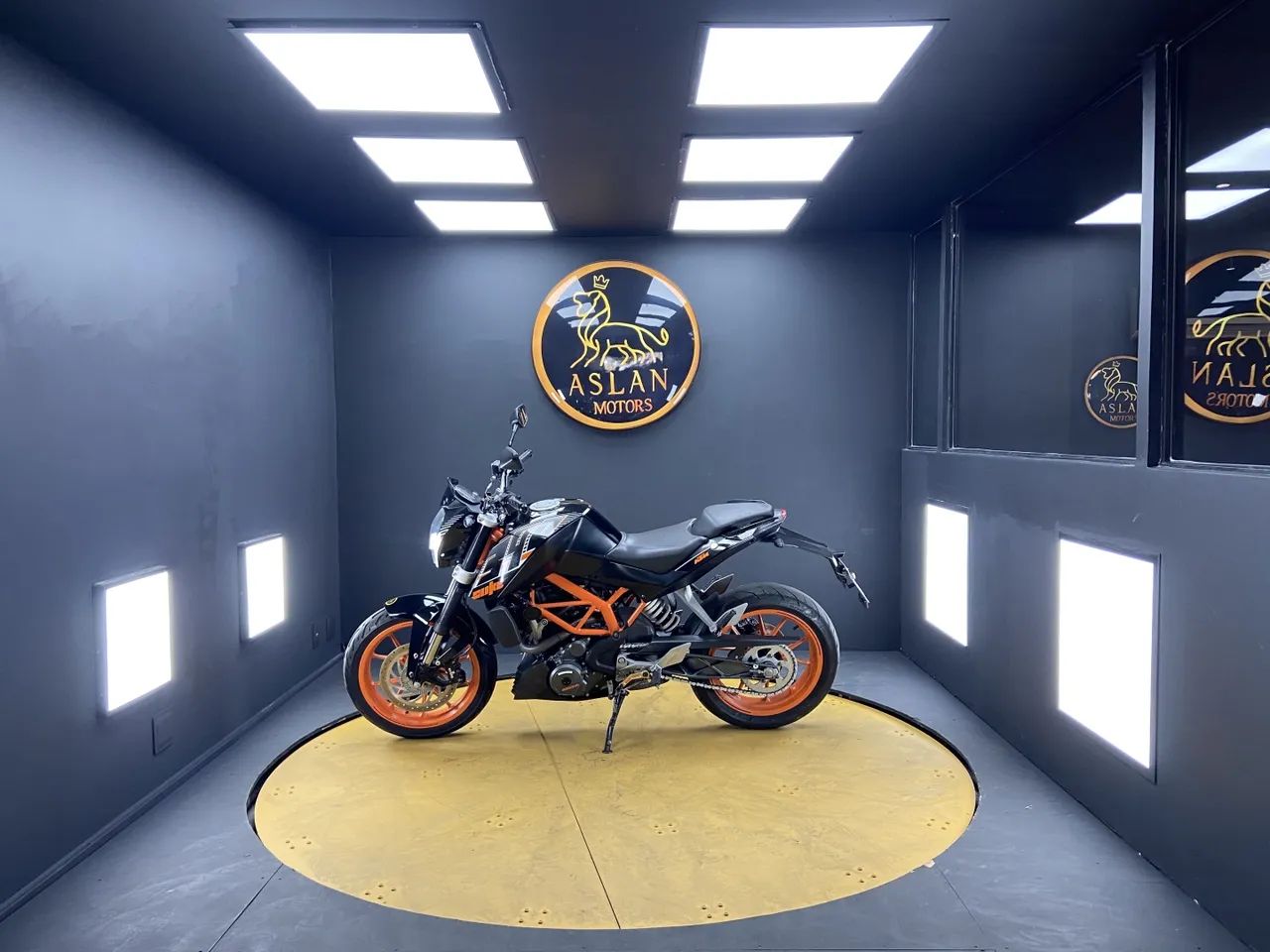Ktm Duke 390 2017 - Foto 3