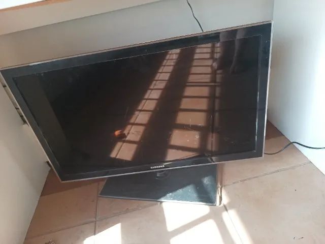 Tv 32 com defeito liga quando quer