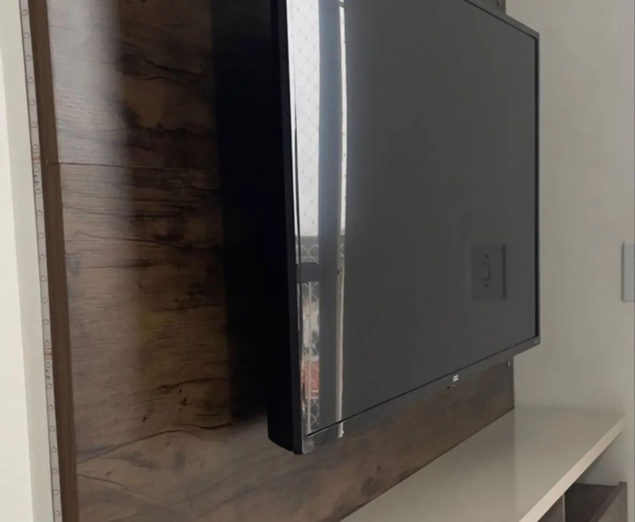 Vendo televisão roku 43 polegadas para RETIRADA DE PEÇAS