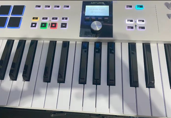 Arturia Keylab Essential 61 MK3 + Analog Lab Pro