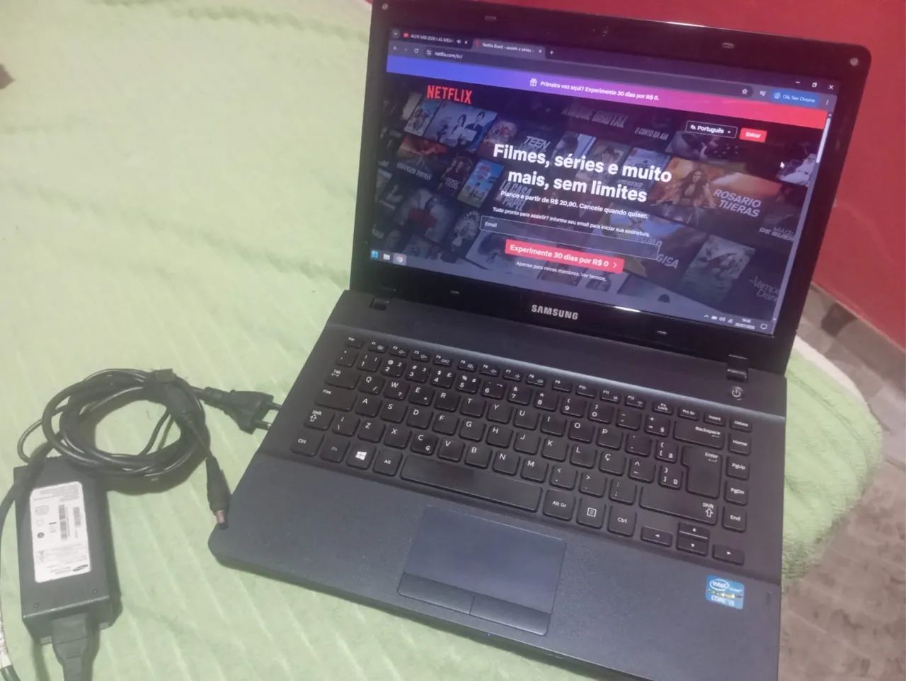 Notebook Samsung / 6 GB memoria / core i3 / HDM/ bluetooth - Foto 4