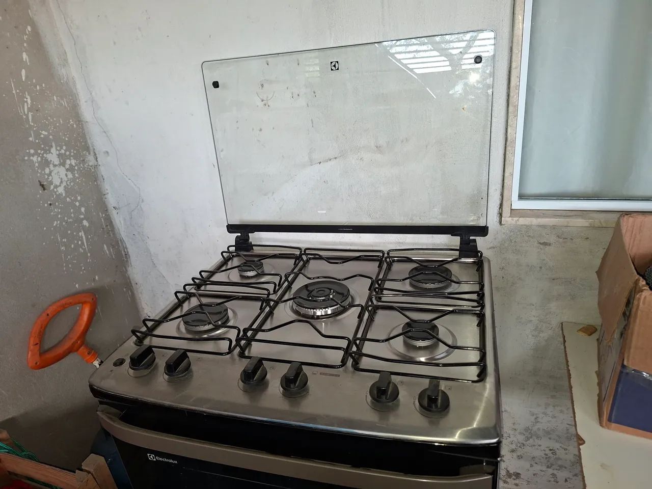 Fogão semi novo Electrolux 5 bocas - Foto 2