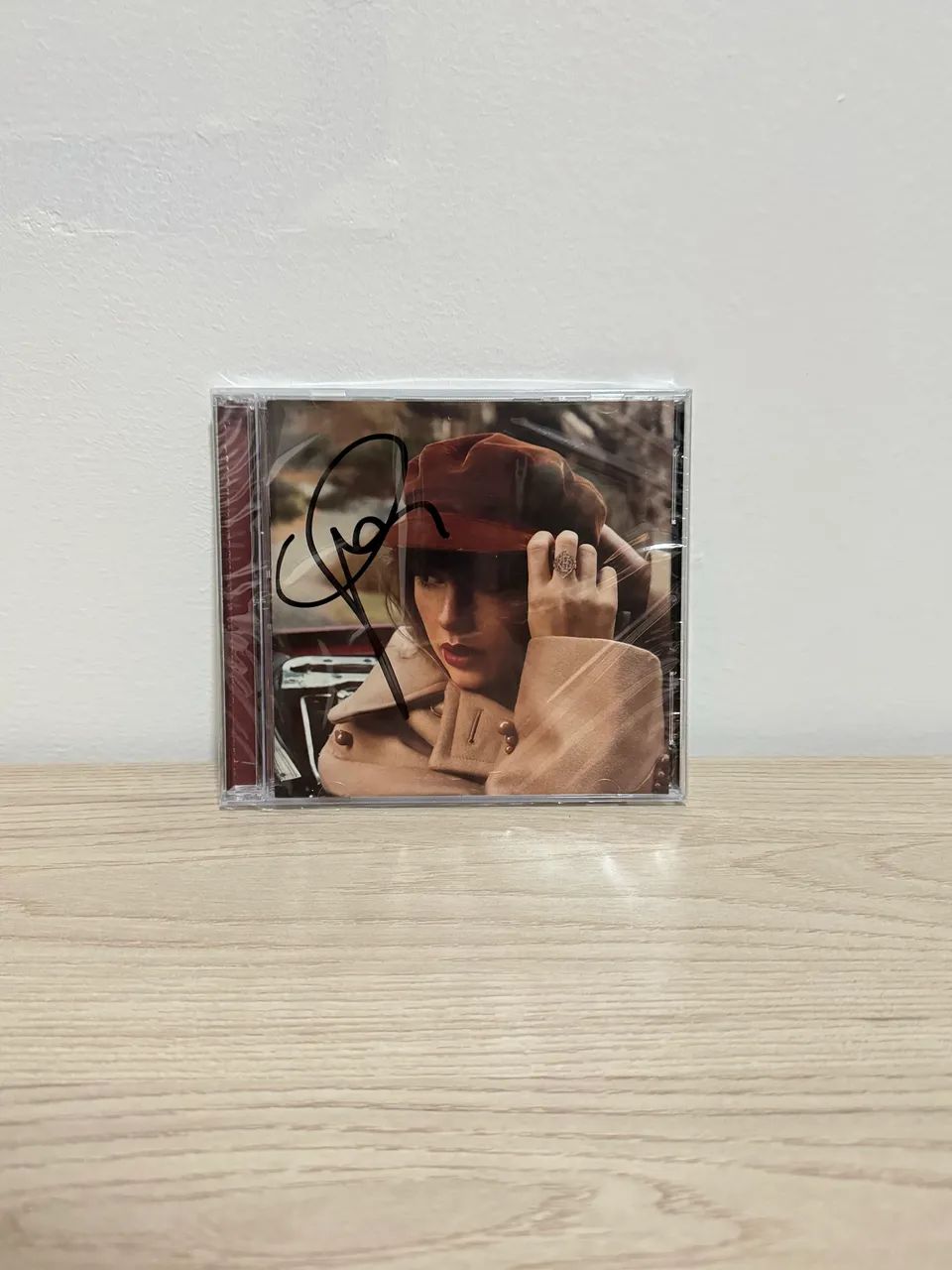 CD autografado Taylor Swift Red (Taylor's version) lacrado - CDs