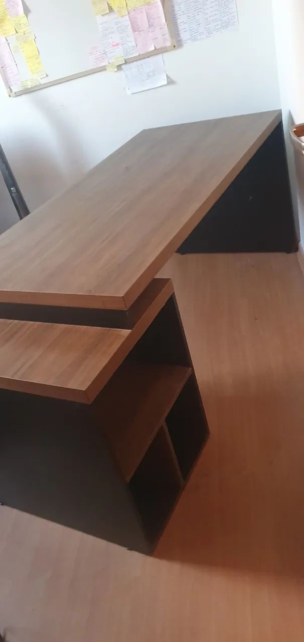 Mesa de escritório/estudos