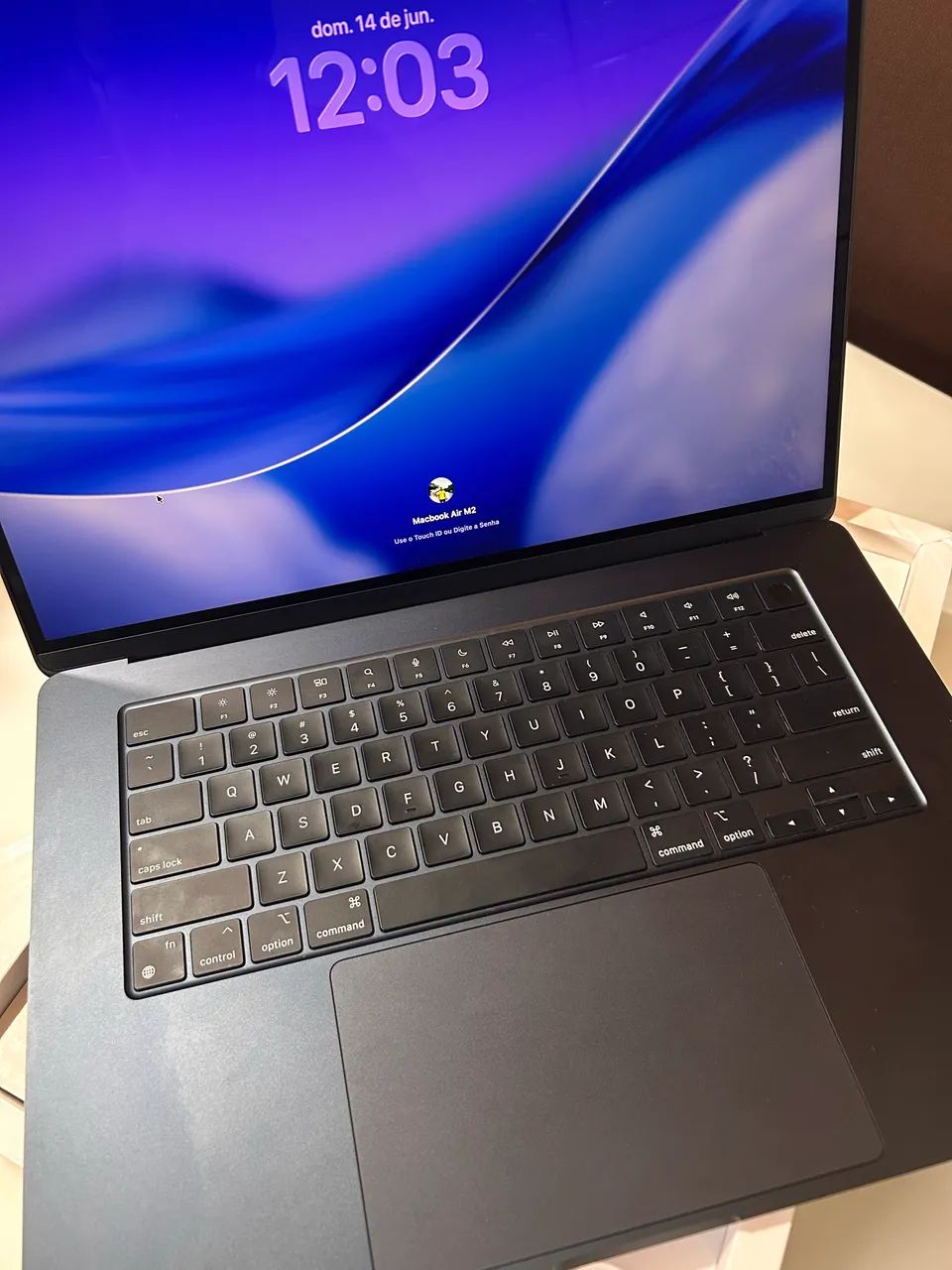 MacBook m2 15 pol 8gb 256 de armazenamento 