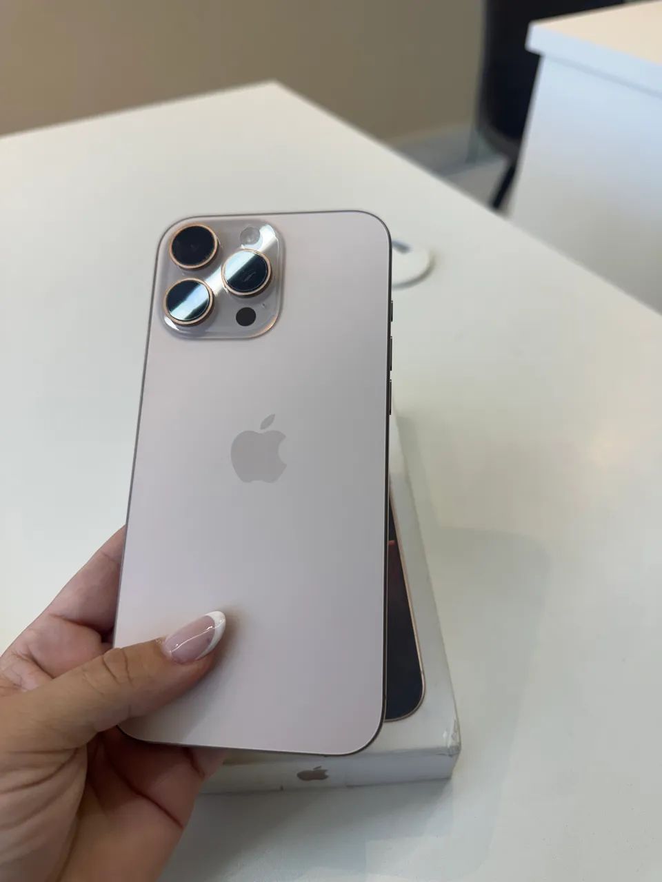 iPhone 16 PRO MAX  - Foto 4
