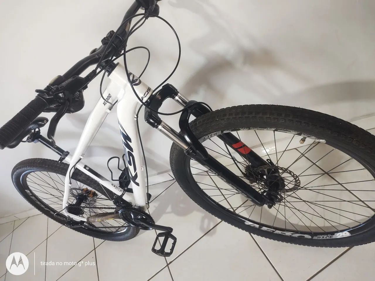 Vendo bicicleta aro 29 freios hidráulicos 