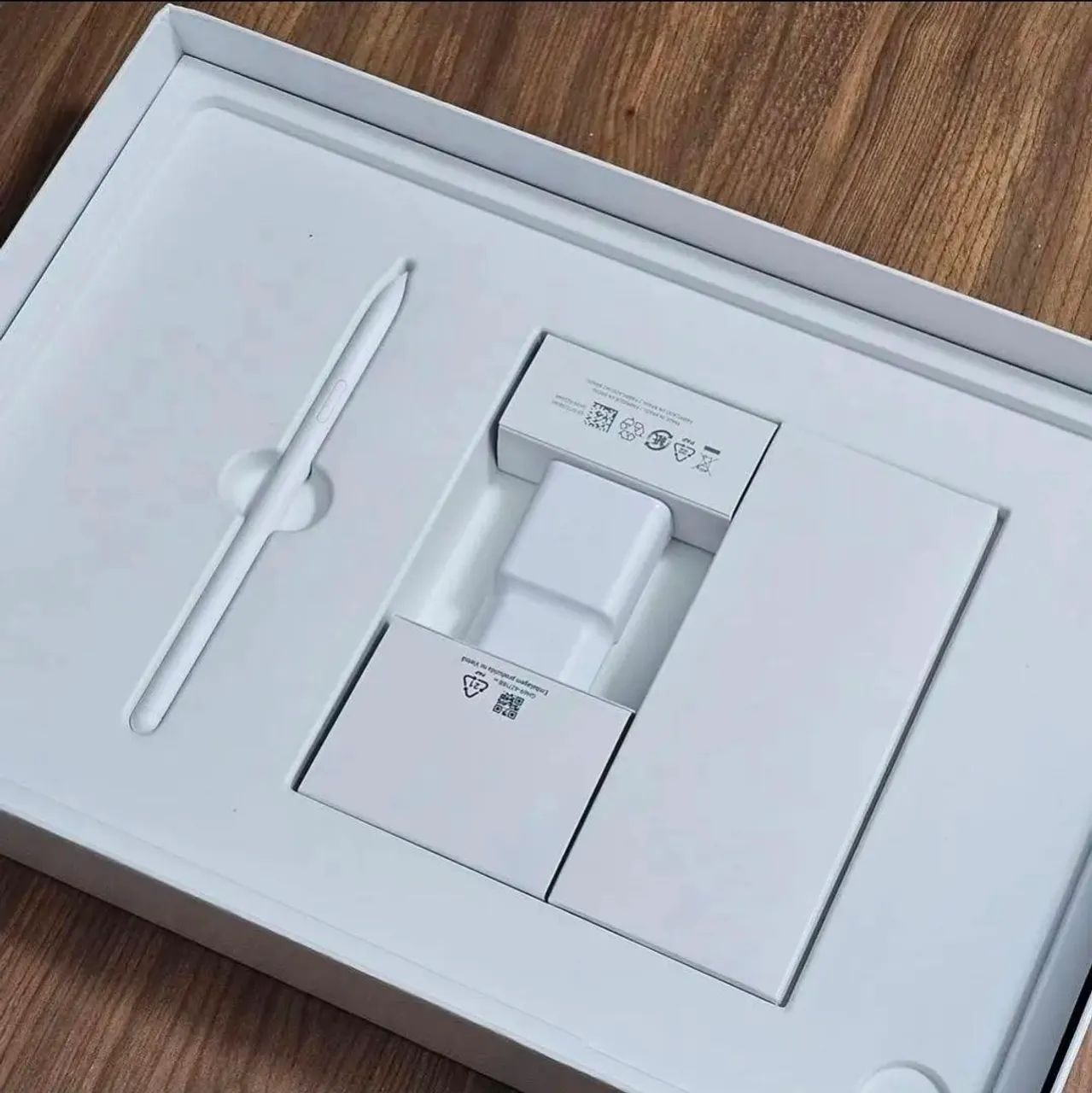 TABLET SAMSUNG S10 FE PLUS  - Foto 3