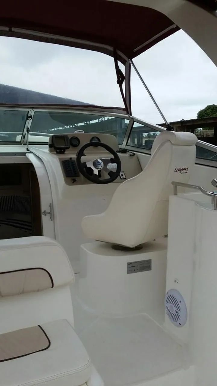 Lancha Tempest 270 ano 2011 com motor etec 300hp - Foto 5