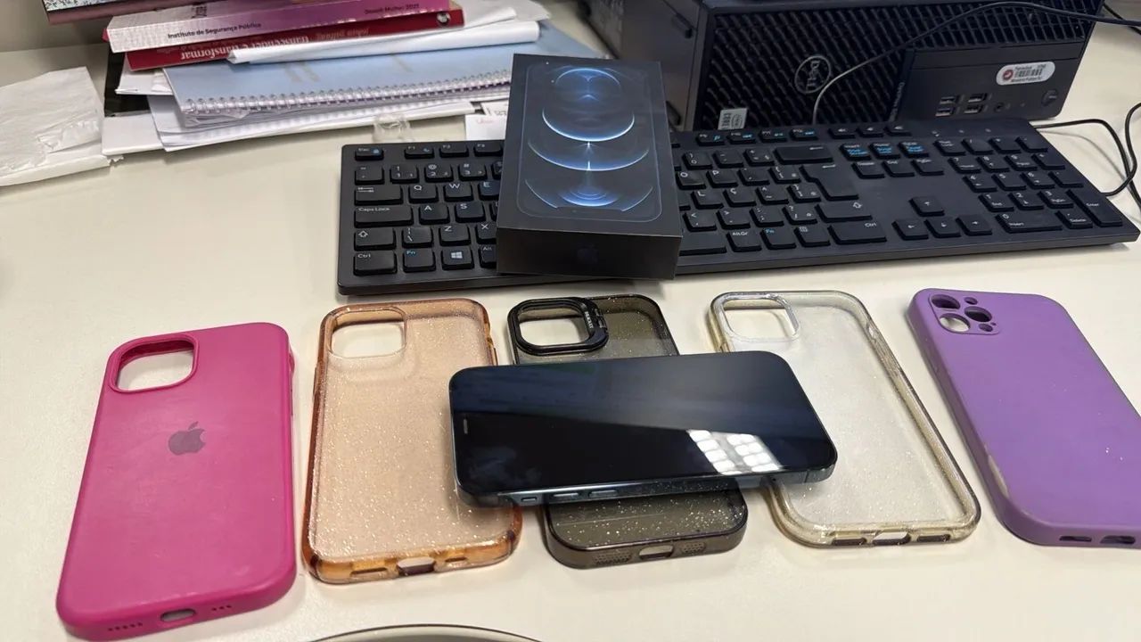 iPhone 12 Pro com caixa e cabo originais - Foto 3