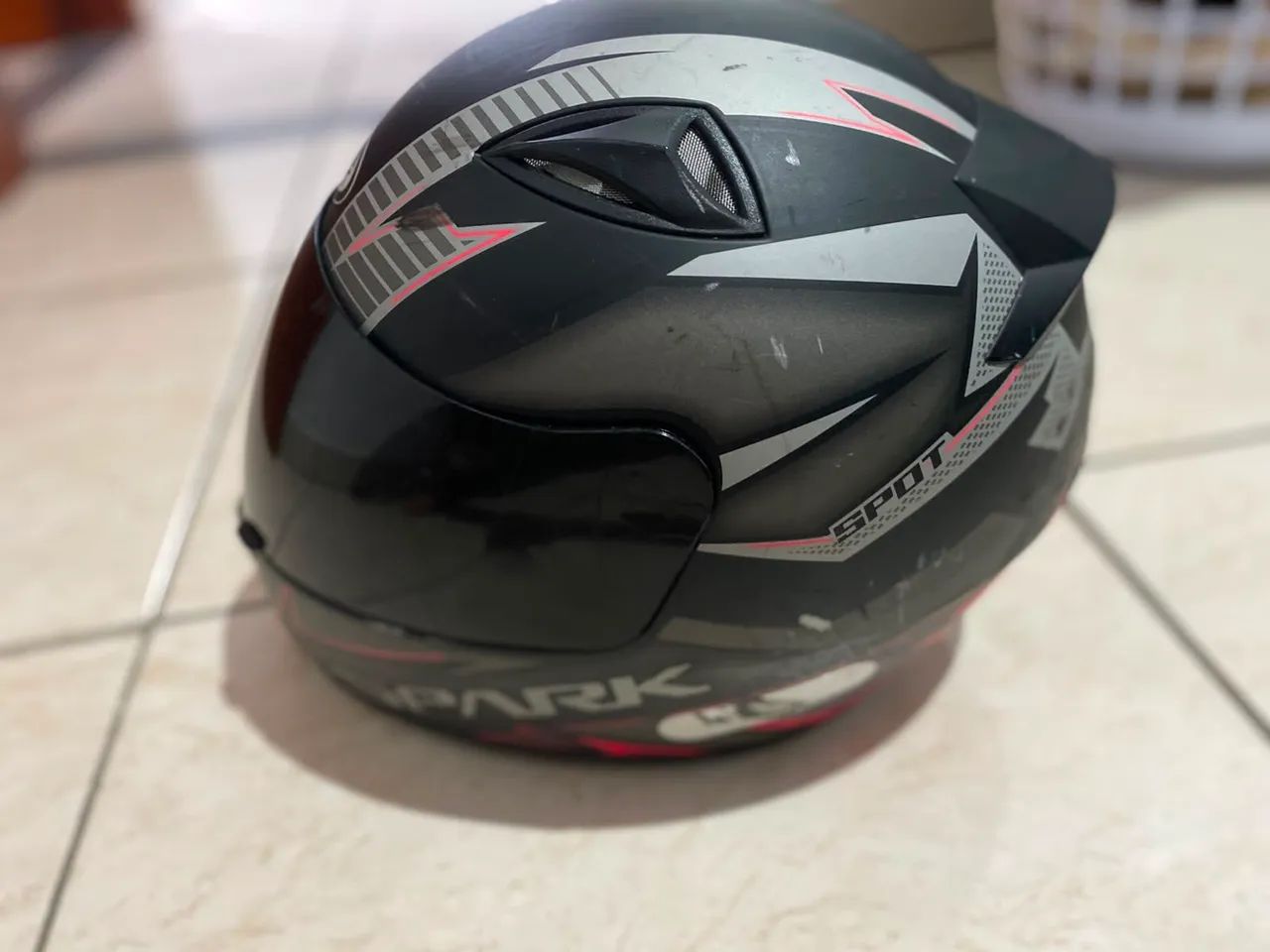 Capacete Spark tamanho 58 viseira escura - Foto 3