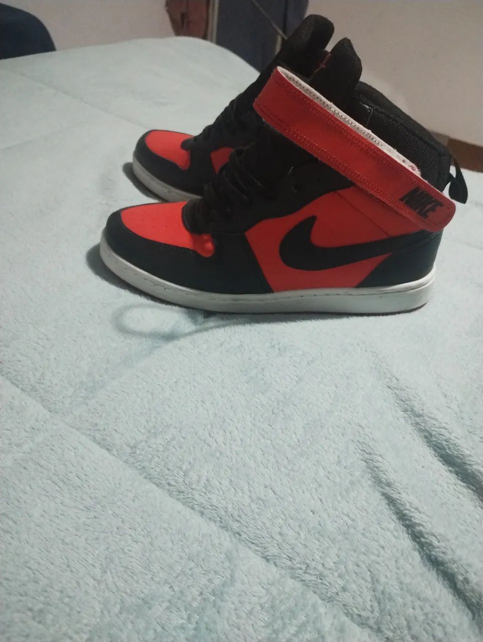 Borough mid 2 vermelho (falso)