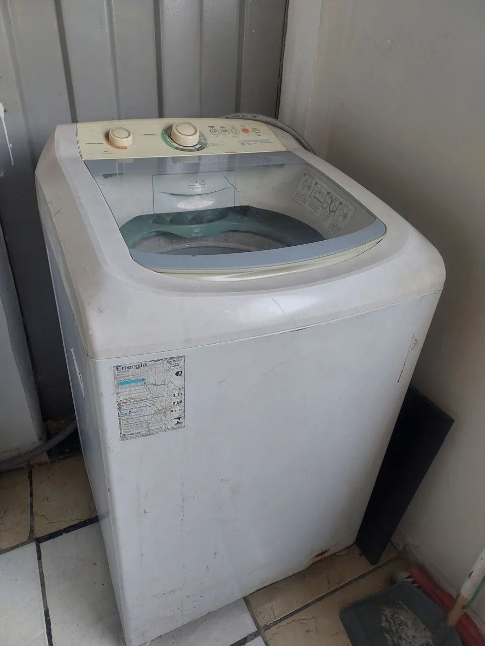 Máquina de lavar com defeito