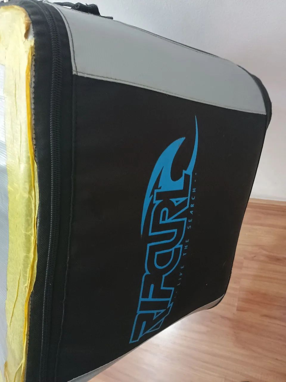 Bolsa térmica/cooler RIP CURL 40l  - Foto 4