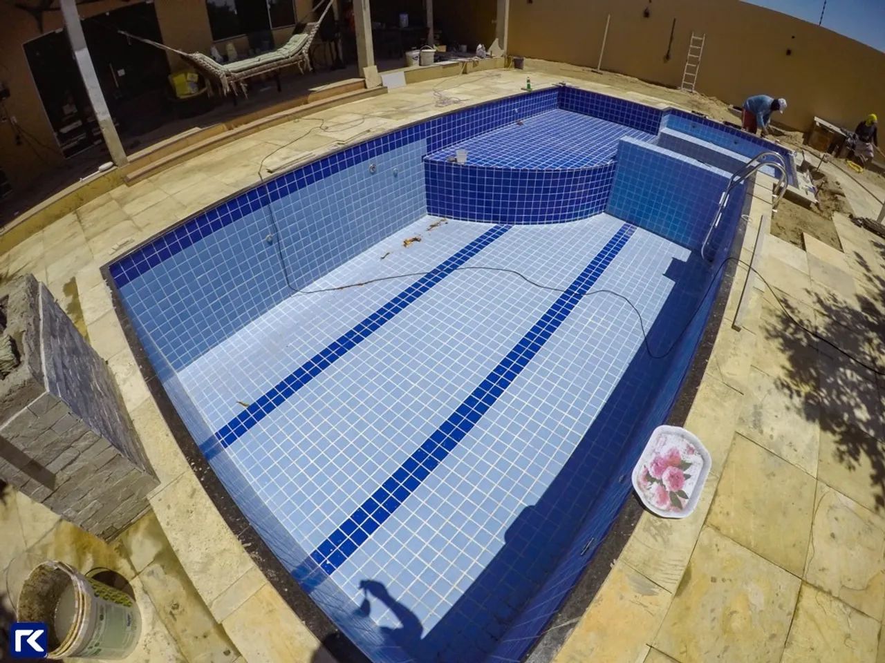 Vai Fazer uma Piscina? Executamos a Obra Completa - Foto 4