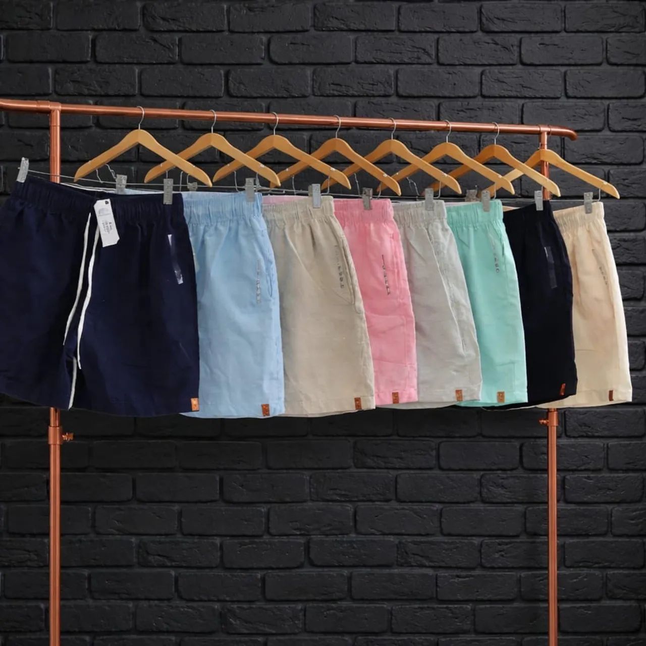 4 peças de roupa 100,00