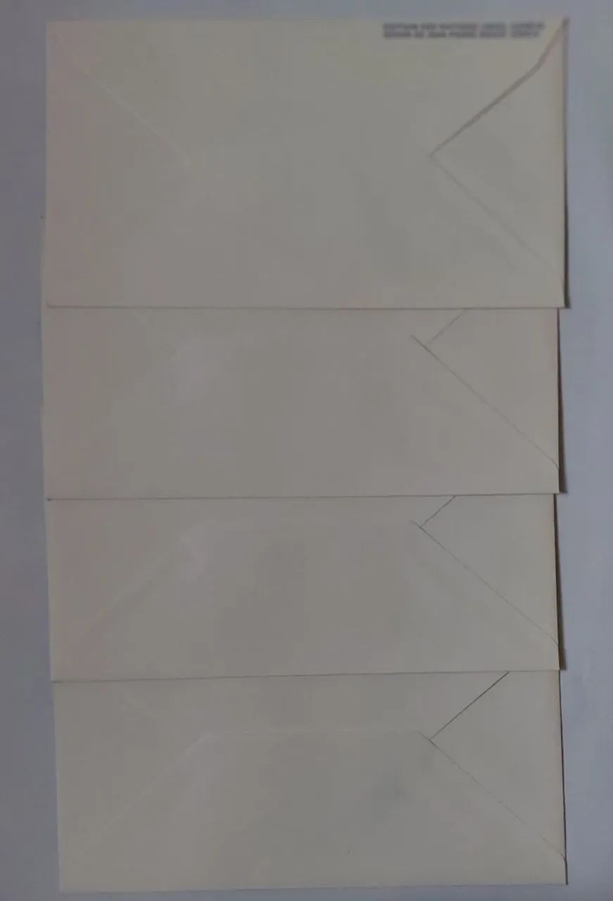 Filatélia 4  envelopes com selos bandeiras U.N  - Foto 2