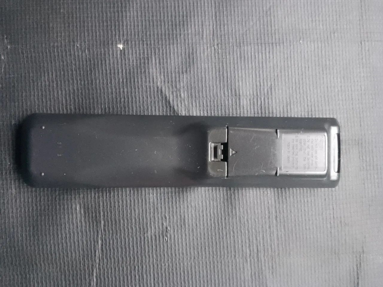 Controle remoto raro  Panasonic para Videocassetes  anos 80 - Foto 3
