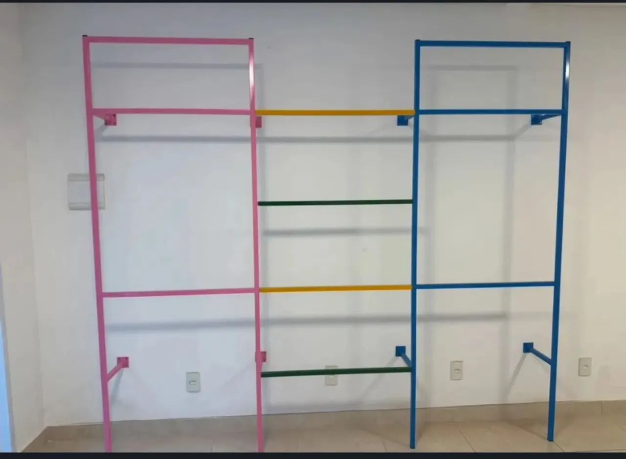Arara para roupa colorida nunca usado   - Foto 2