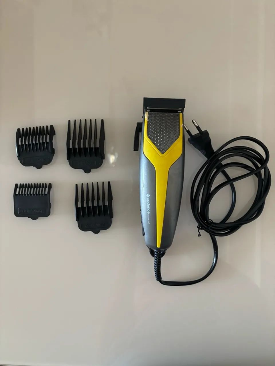 Máquina de cortar o cabelo