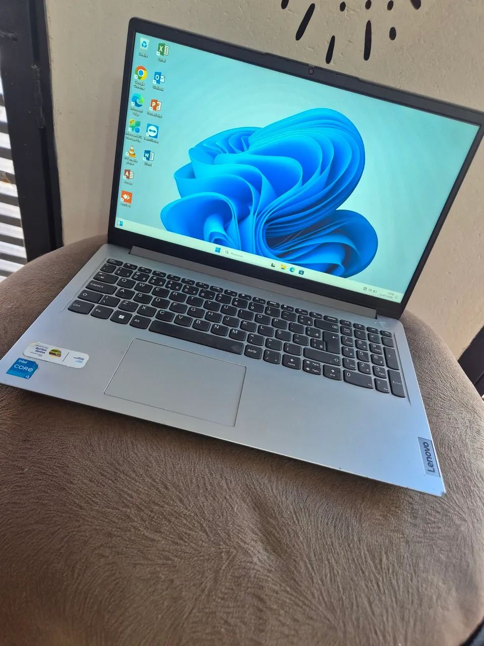 Lenovo Core i3 12ª Gen - Foto 5