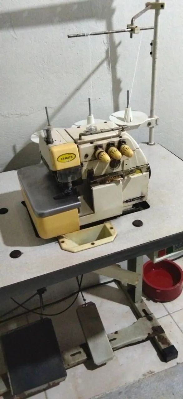 Vendo máquina overlok industrial  - Foto 4