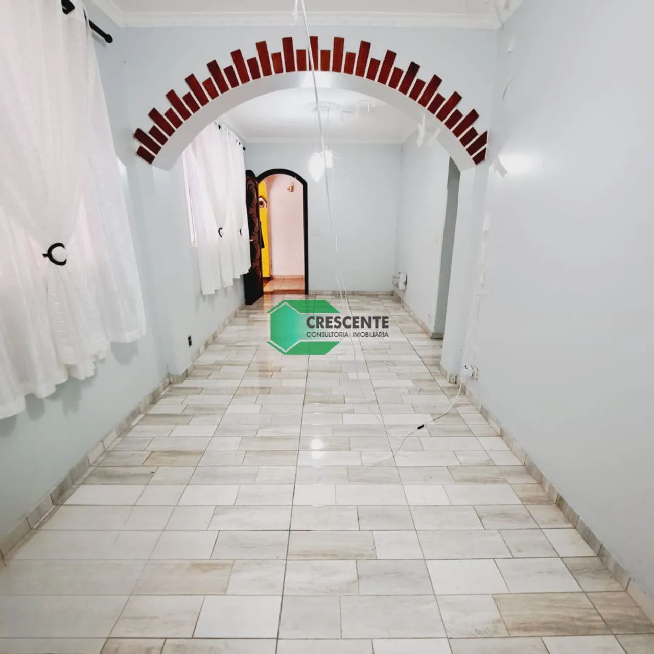 Casa térrea próximo a Prefeitura!!! - Foto 2
