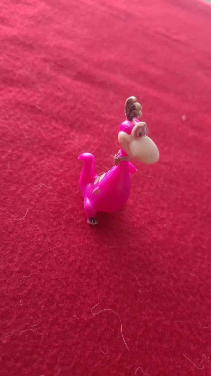 Lote Kinder Ovo Flintstones com 5 Itens - Foto 2