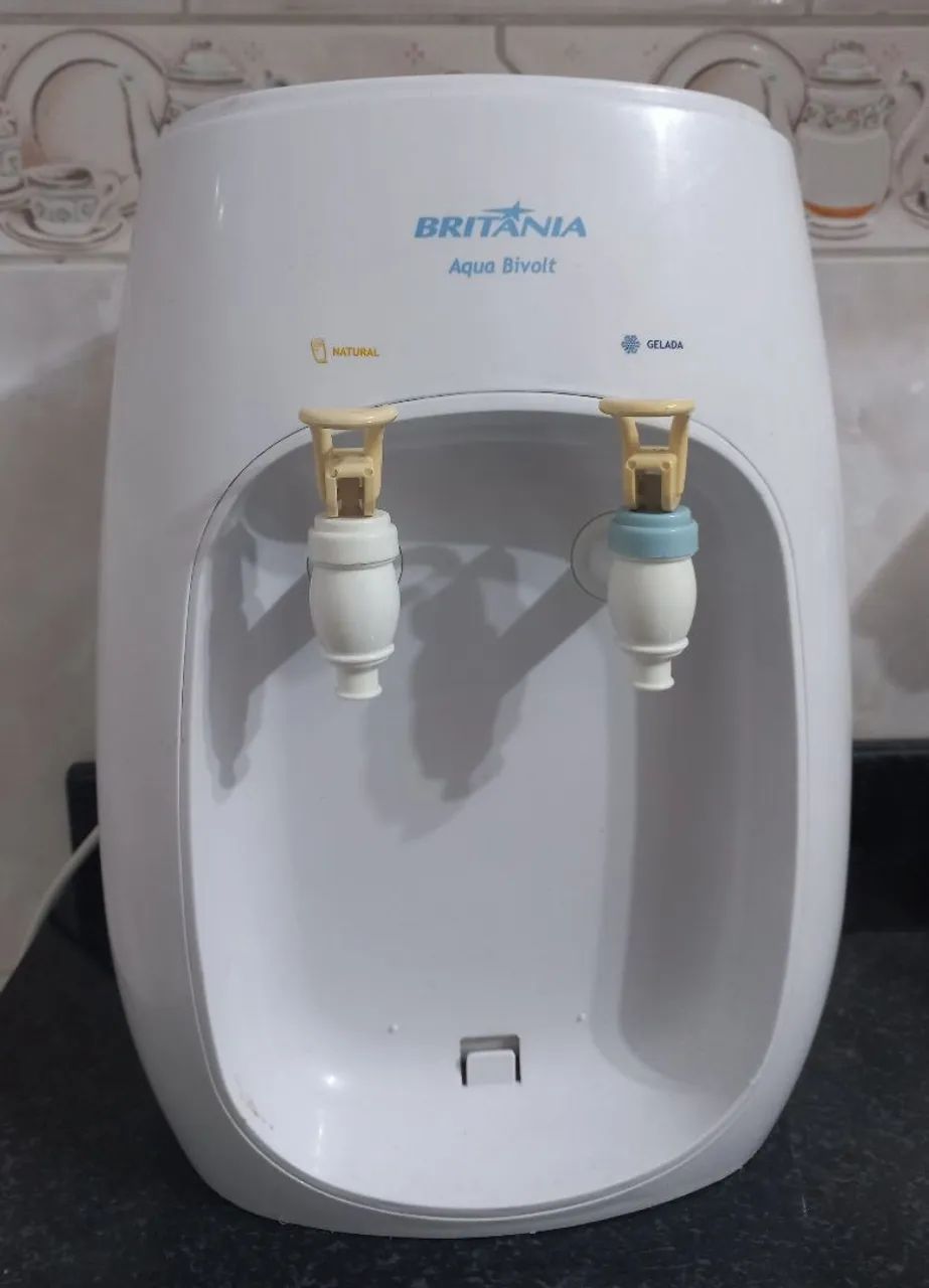 Bebedouro de água Britânia 
