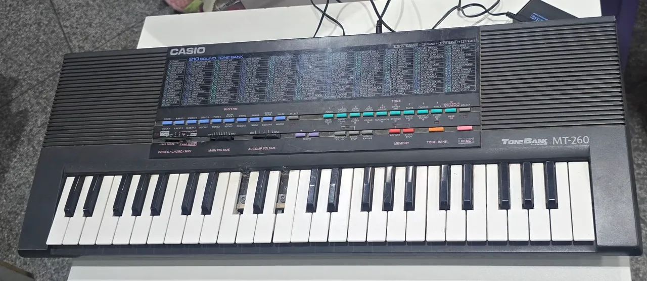 TECLADO CASIO MT-260