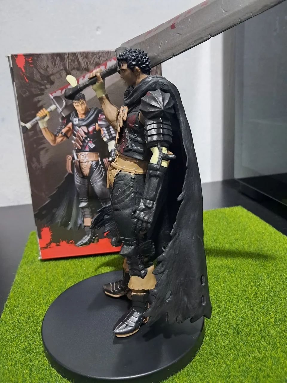 Action Figure Berserk - Guts 22cm - Foto 3