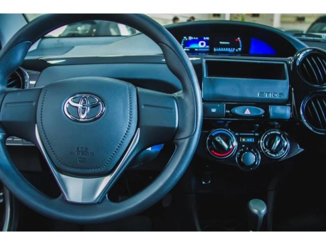 TOYOTA ETIOS 1.5 X SEDAN 16V FLEX 4P 2019 - Foto 8