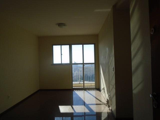 Apartamento - MEIER - R$ 1.300,00