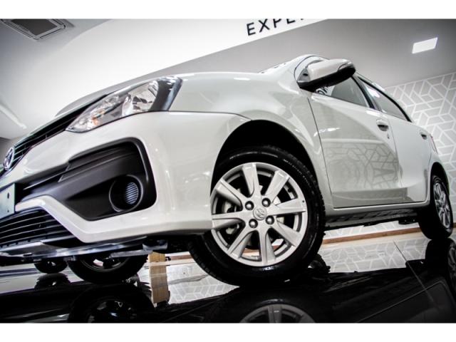 TOYOTA ETIOS 1.5 X PLUS 16V FLEX 4P 2019 - Foto 19