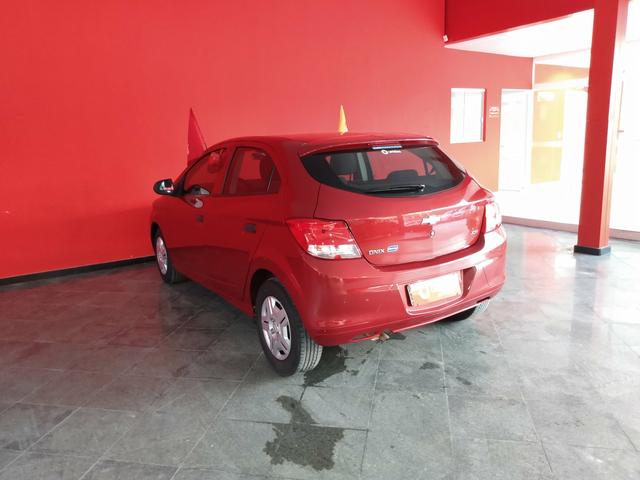 Onix joy 1.0 mt 17/18 * aceito consórcio - Foto 4