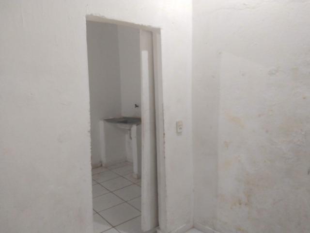 Aluga-se Uma casa no 27 de Novembro na UR02 Ibura - Foto 7