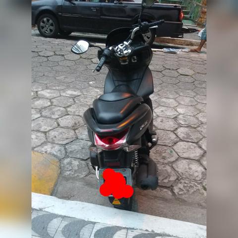 Vendo moto PCX DLX 2015 8.500,00 - Foto 4