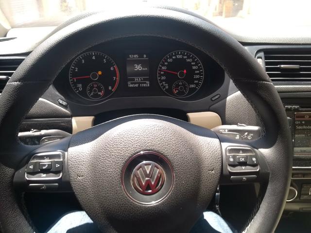 Jetta 2.0, 2012 confortlin todo revisado 48.000 - Foto 3