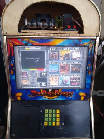 Máquina de música jukebox atualizada